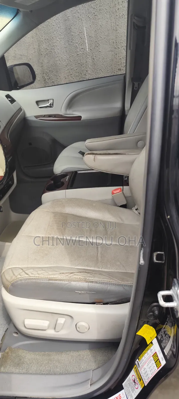 Toyota Sienna 2012 Black