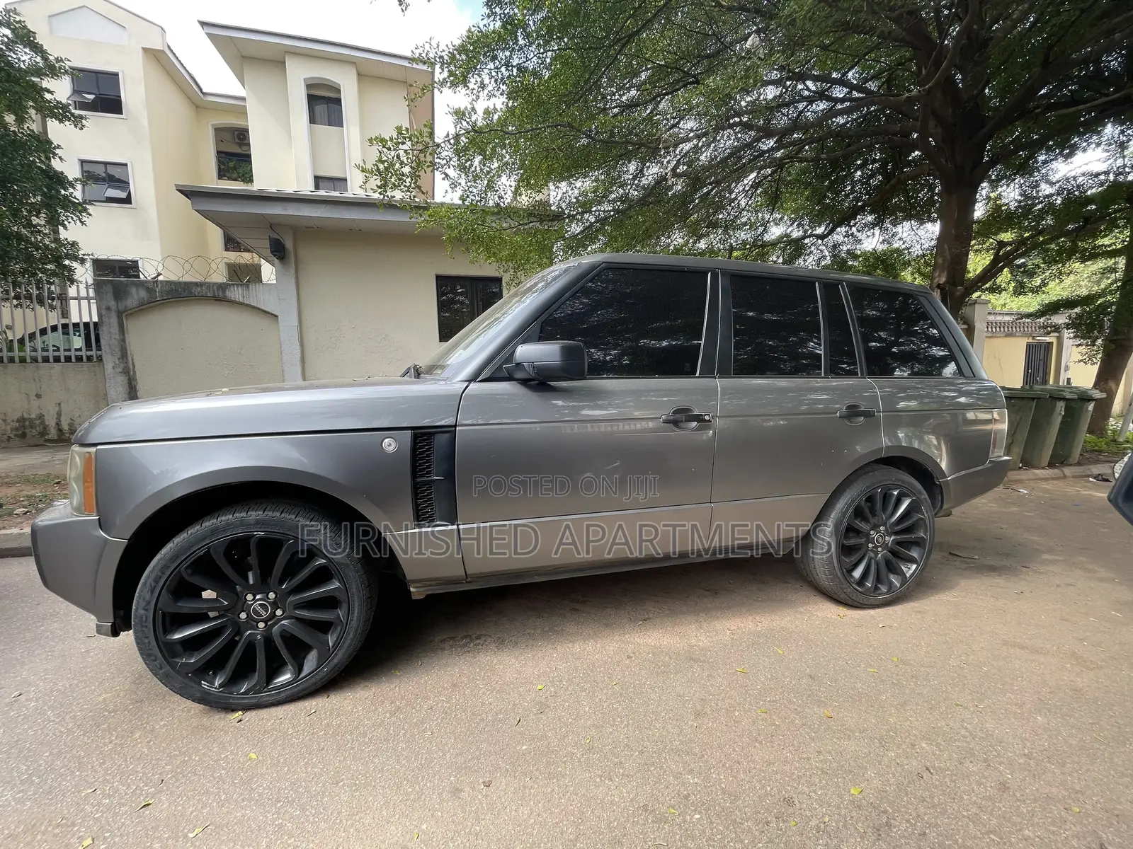 Land Rover Range Rover Supercharged 2010 Gray