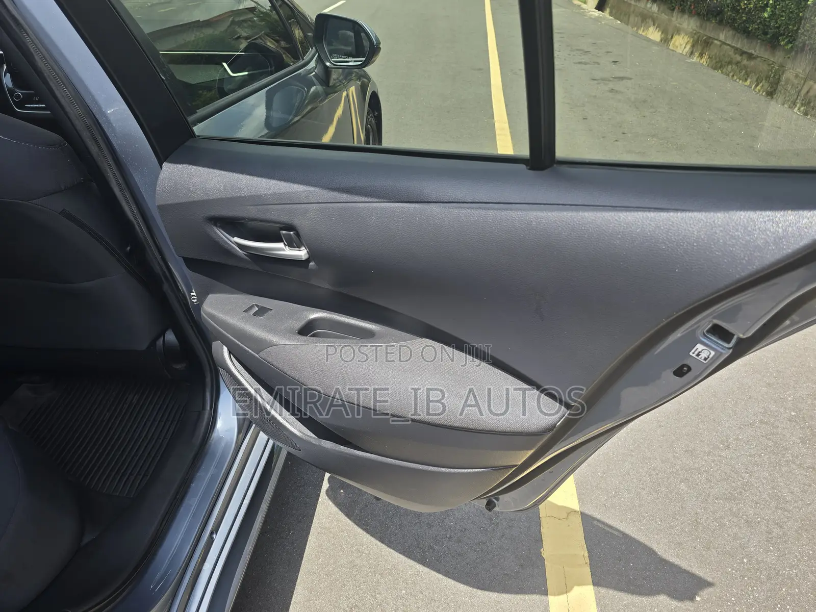 Toyota Corolla LE 2020 Blue