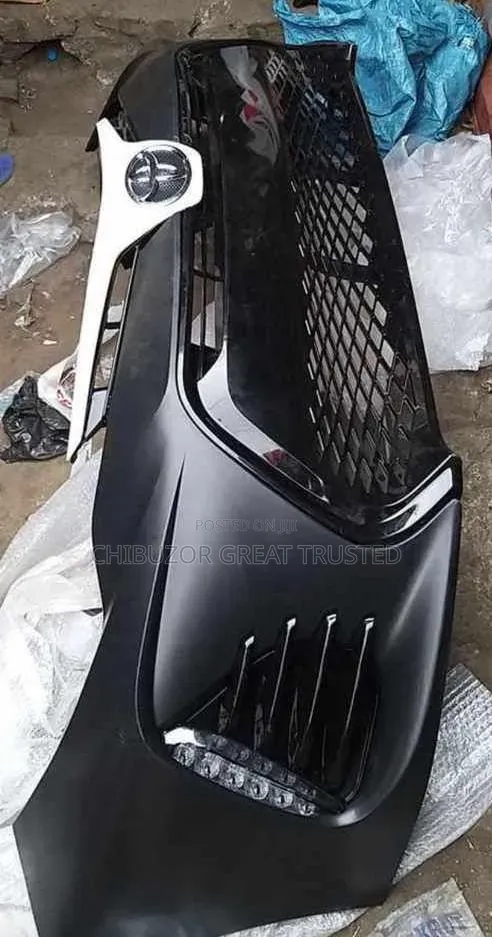 Complete Front Bumper Corolla 2017 /2018 Sports