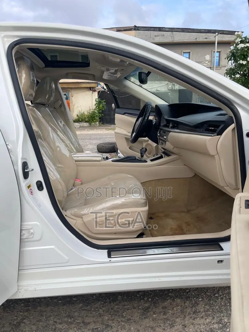 Lexus ES 350 FWD 2014 White