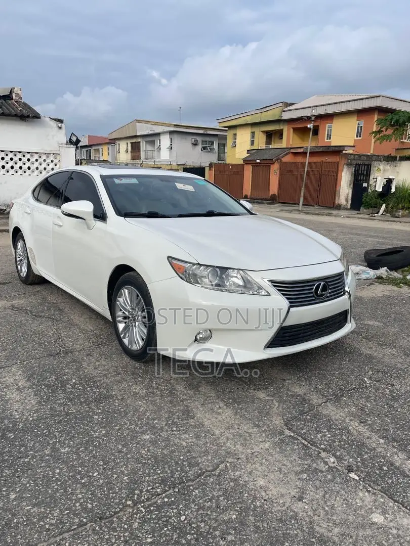 Lexus ES 350 FWD 2014 White