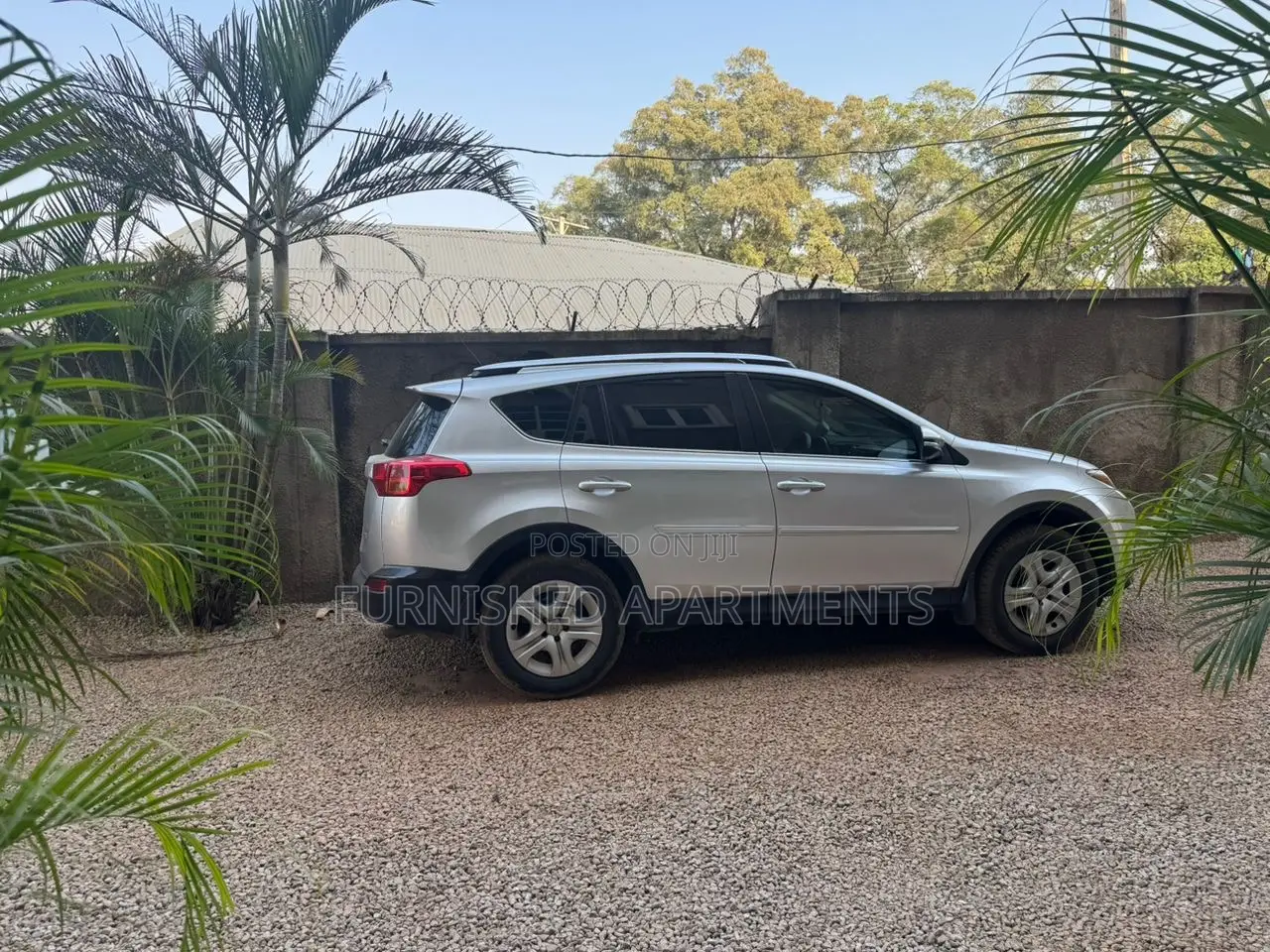 Toyota RAV4 XLE FWD (2.5L 4cyl 6A) 2013 Black