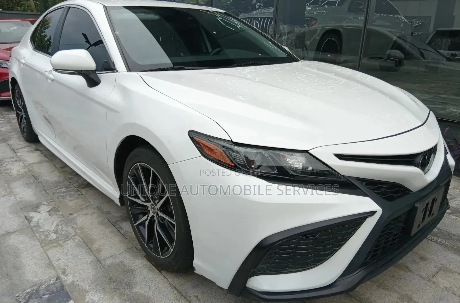 Toyota Camry XSE 2023 Off white