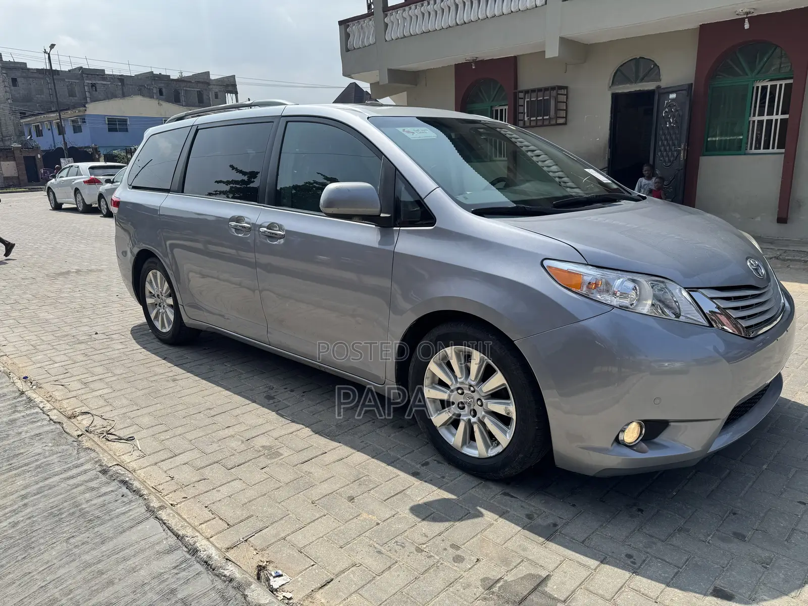 Toyota Sienna Limited 7 Passenger 2011 Silver