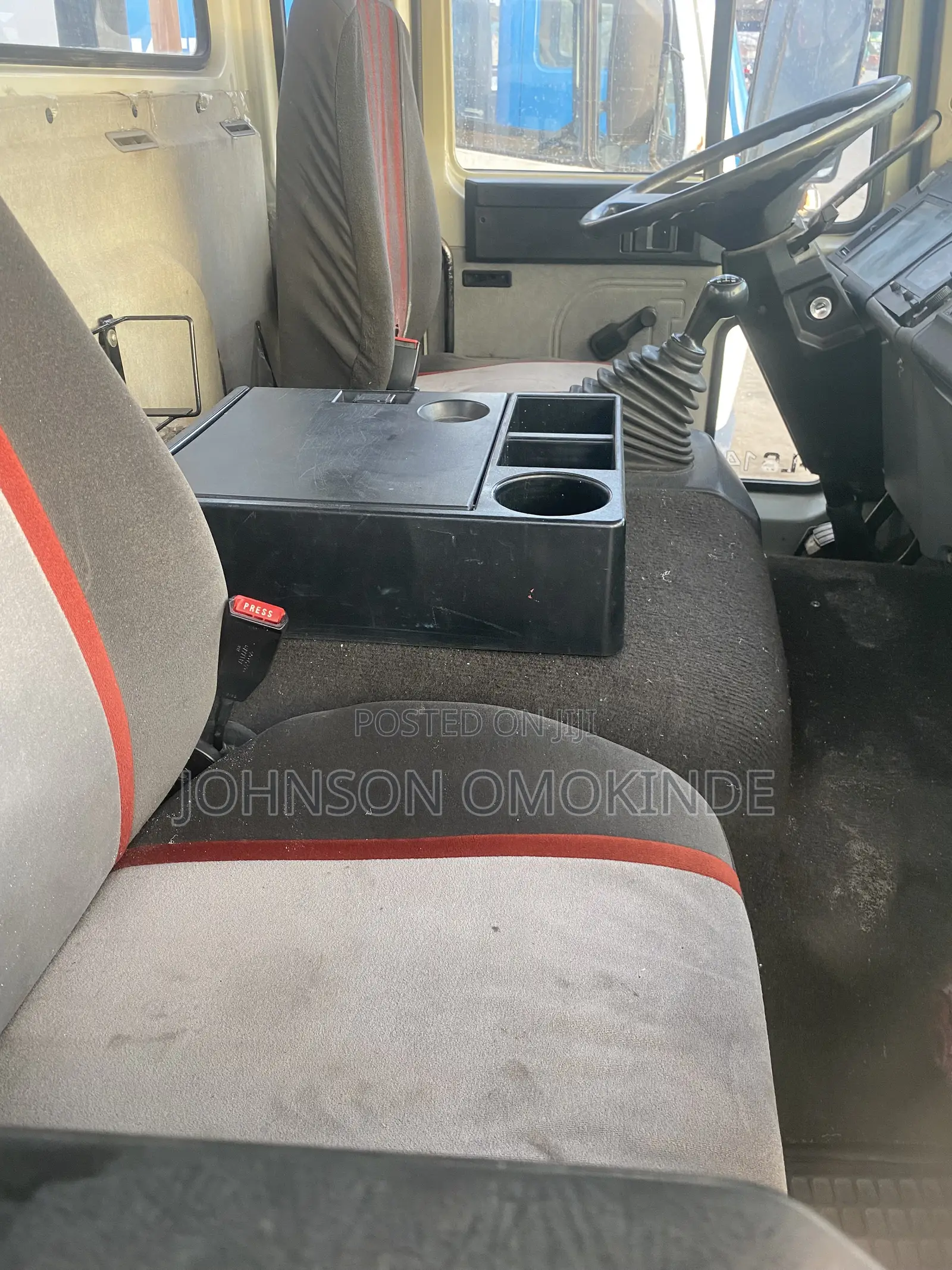 Volvo FL6 Pickup