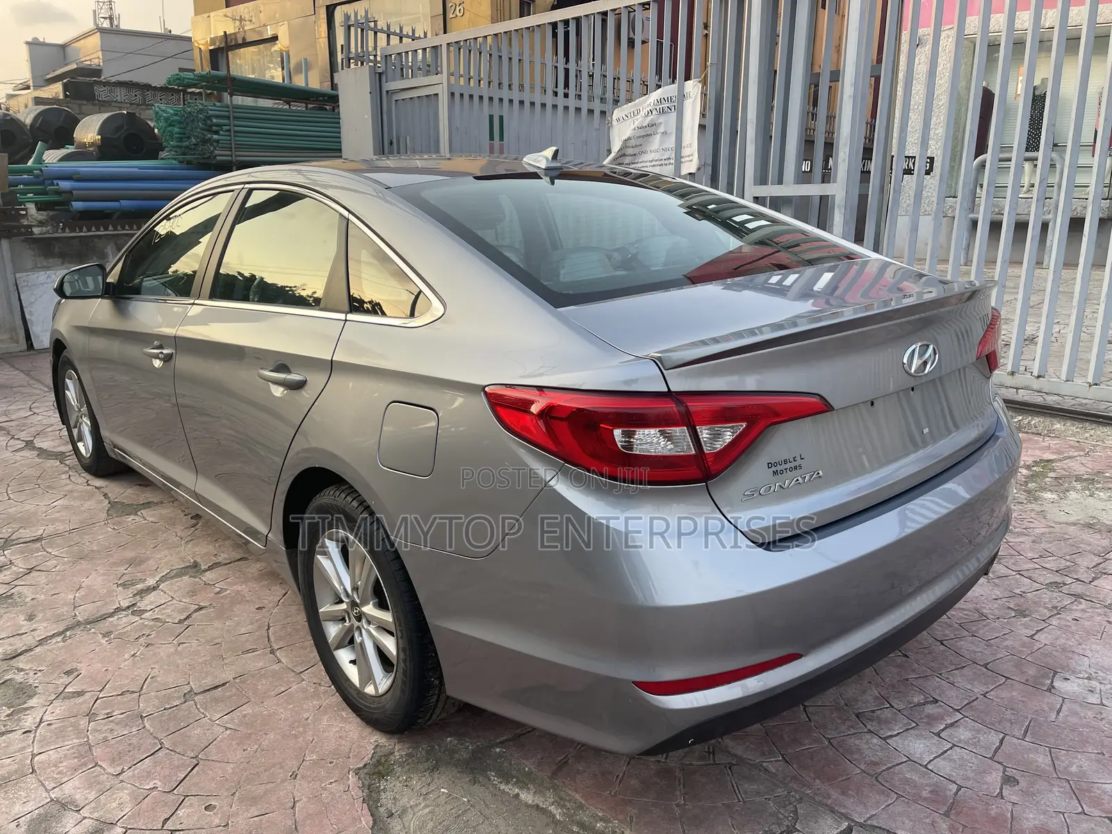 Hyundai Sonata SE 4dr Sedan (2.4L 4cyl 6A) 2015 Silver