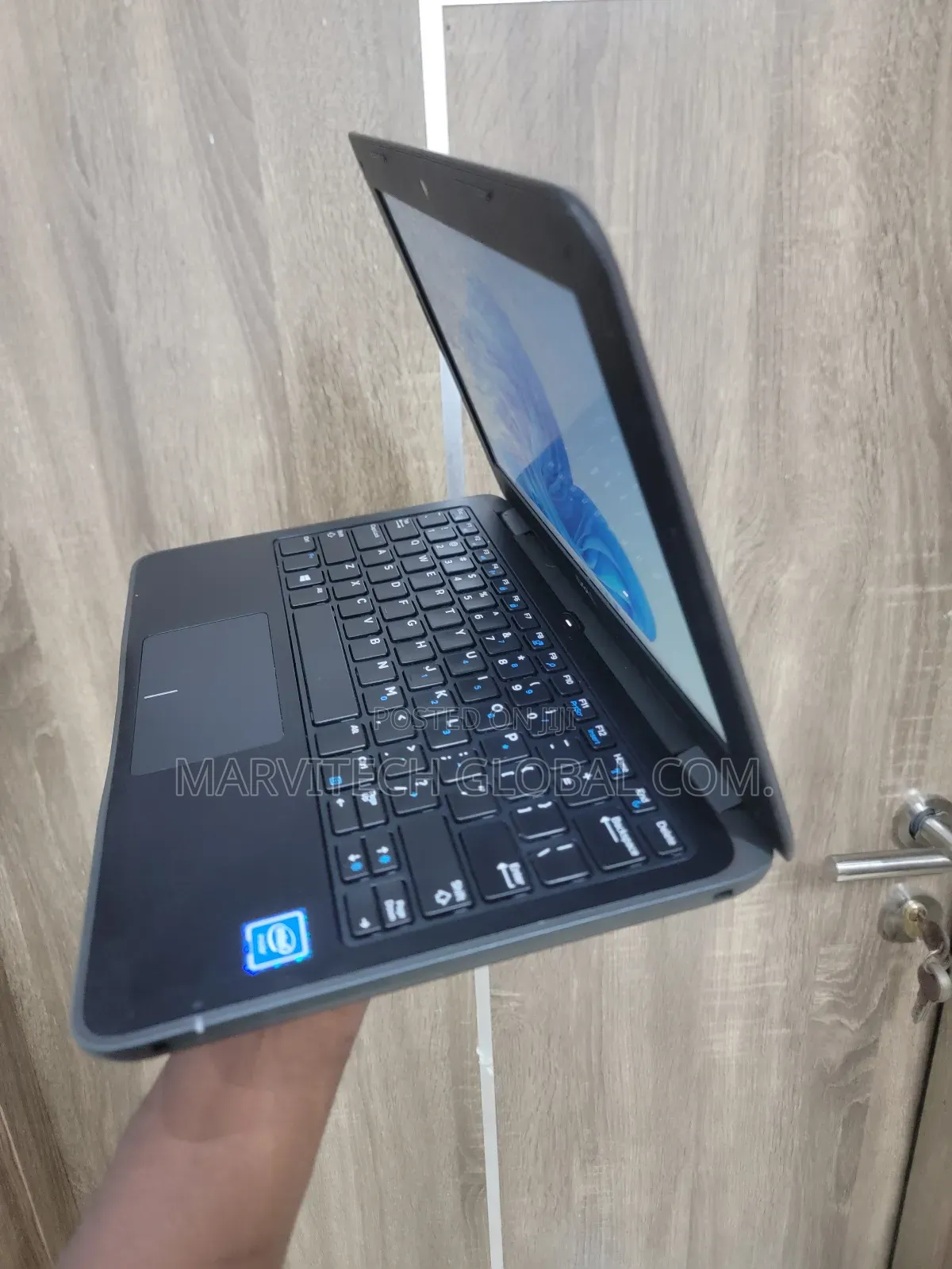 Laptop Dell Latitude 3190 4GB Intel Celeron SSD 128GB