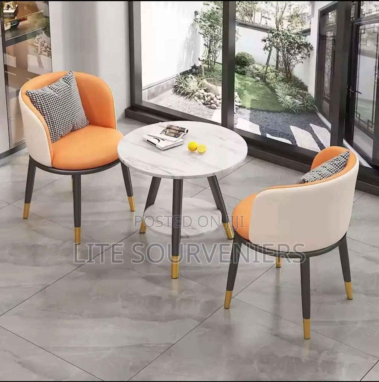 Luxury Face Sitting Table and Chair