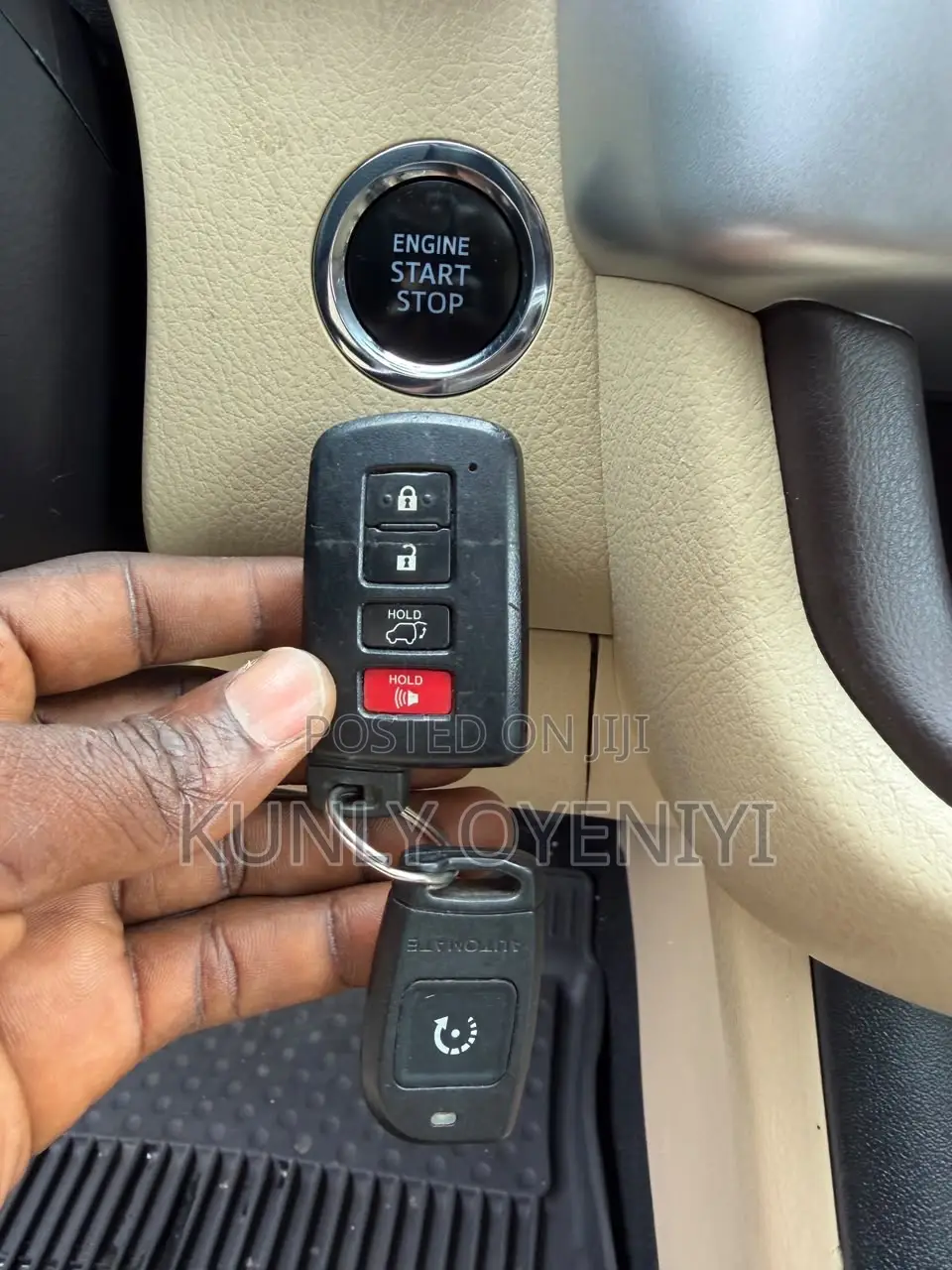 Toyota Highlander XLE 4x4 V6 (3.5L 6cyl 8A) 2018 Burgundy