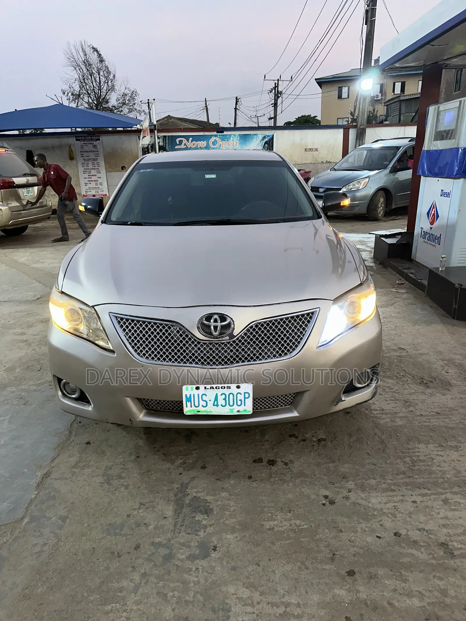 Toyota Camry 2.4 LE 2008 Gold