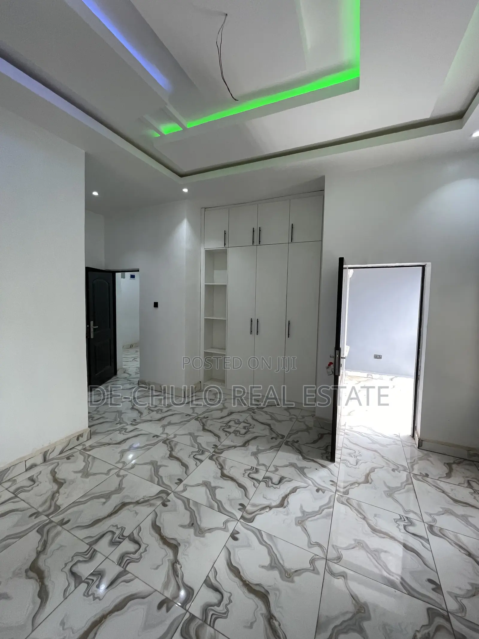 4bdrm Duplex in Supercell Estate, Apo Resettlement for sale
