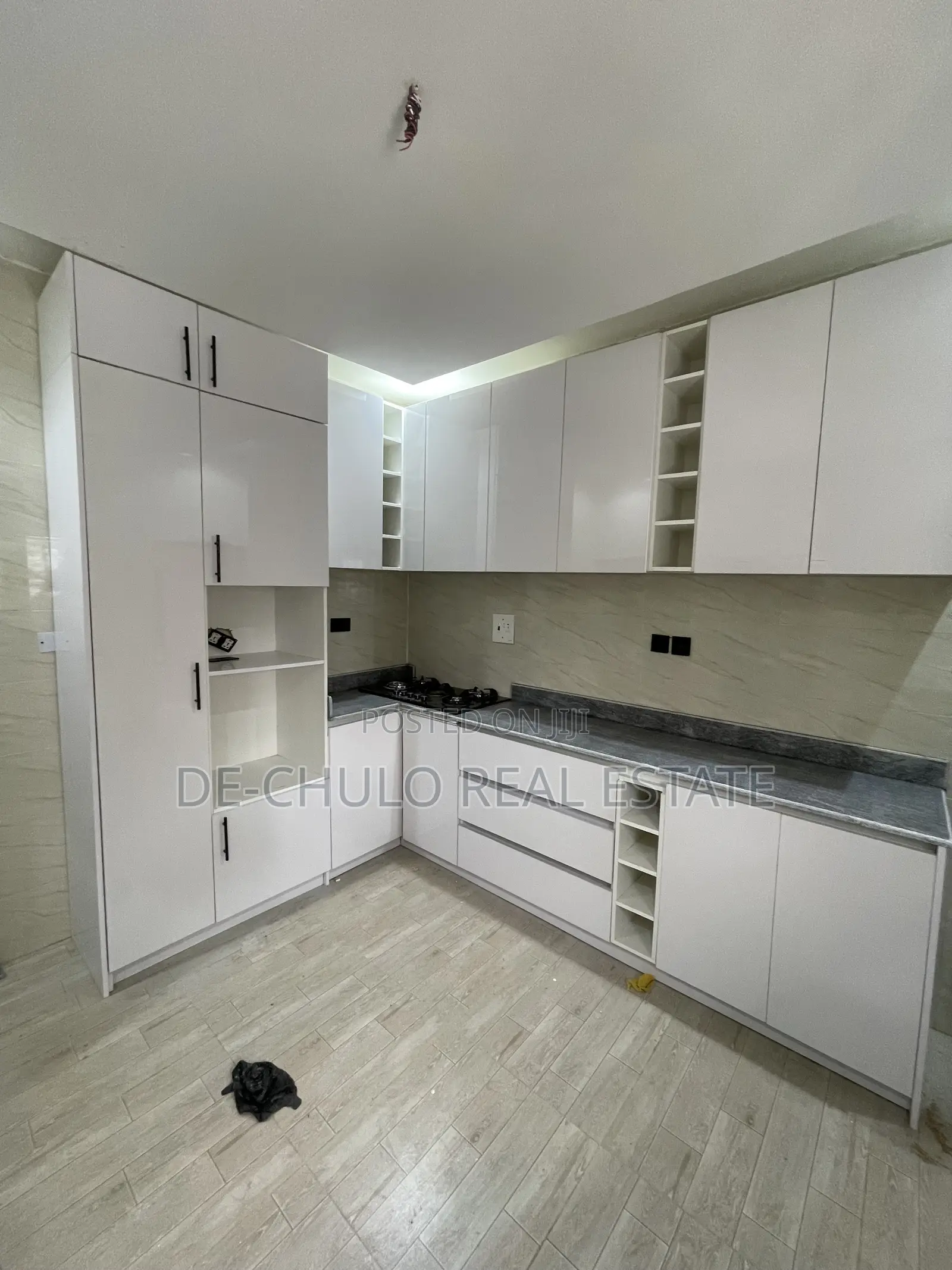 4bdrm Duplex in Supercell Estate, Apo Resettlement for sale