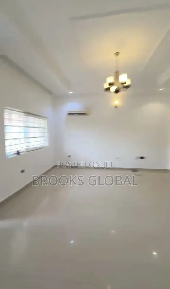 2bdrm Bungalow in Utako for rent
