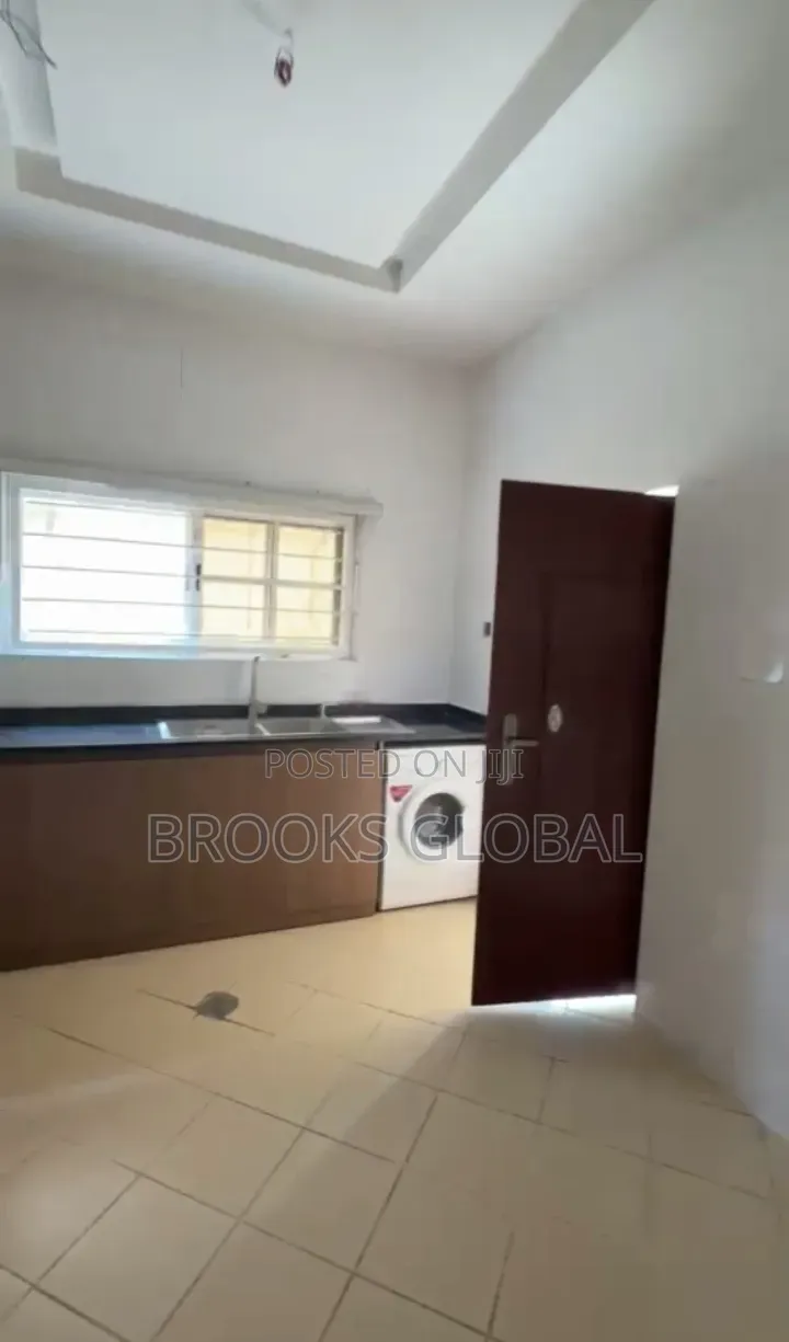 2bdrm Bungalow in Utako for rent