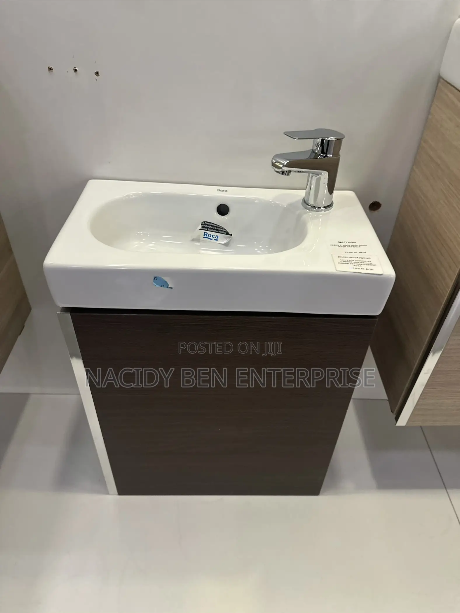 Roca Cabinet Basin With Its Mixer Tap With Overflow Pop Up Waste