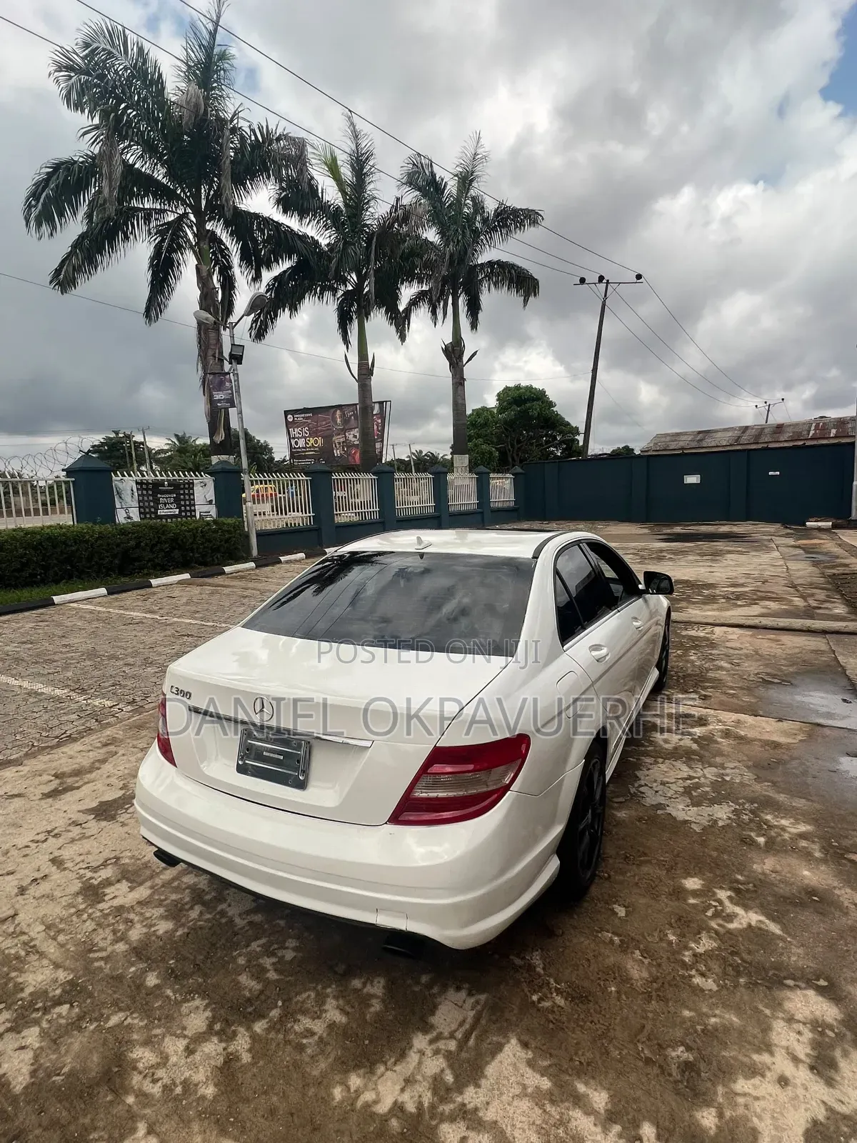 Mercedes-Benz C300 2009 White
