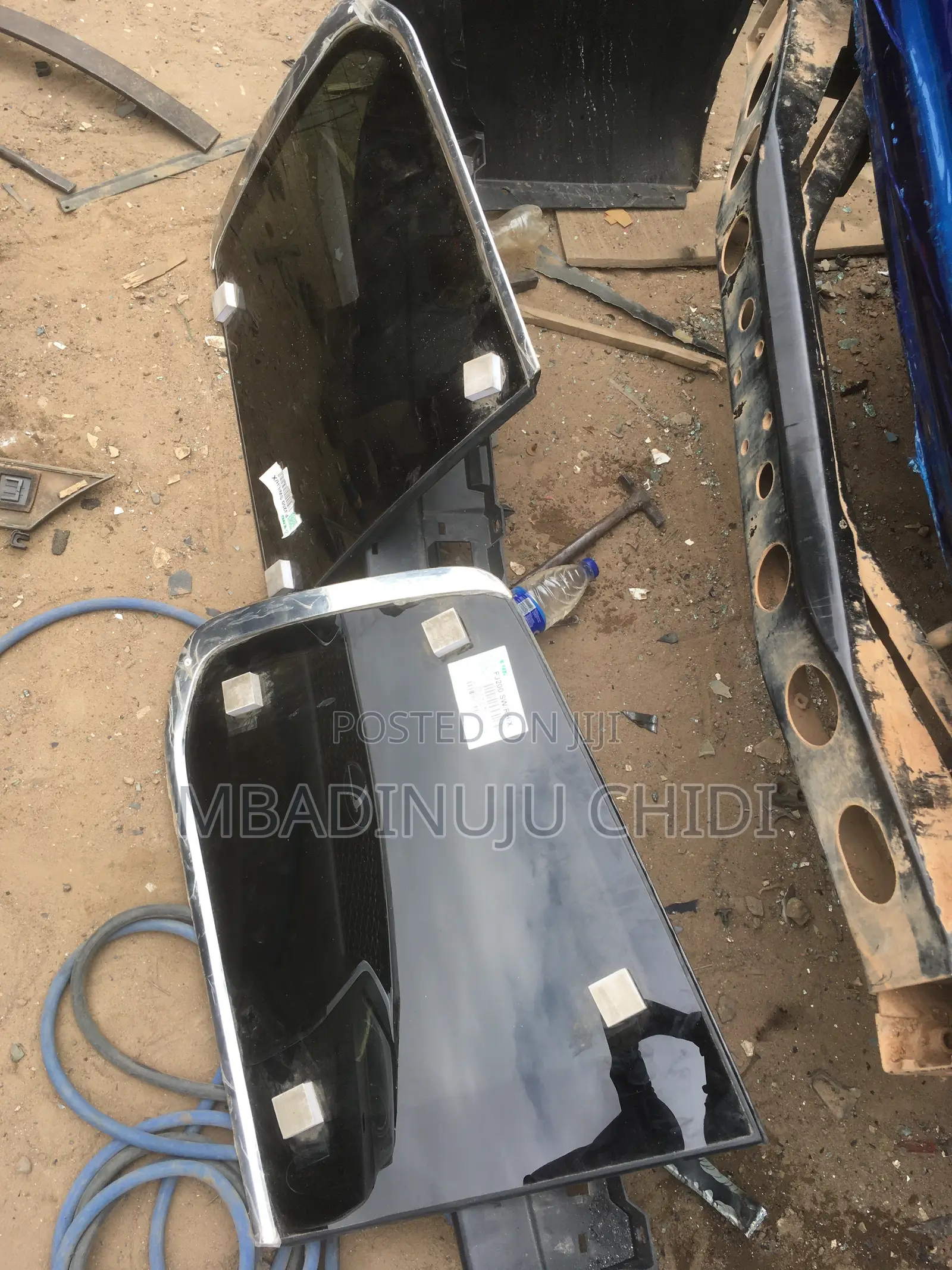 Back Vent Glass With Chrome Land Cruiser 2010-2020