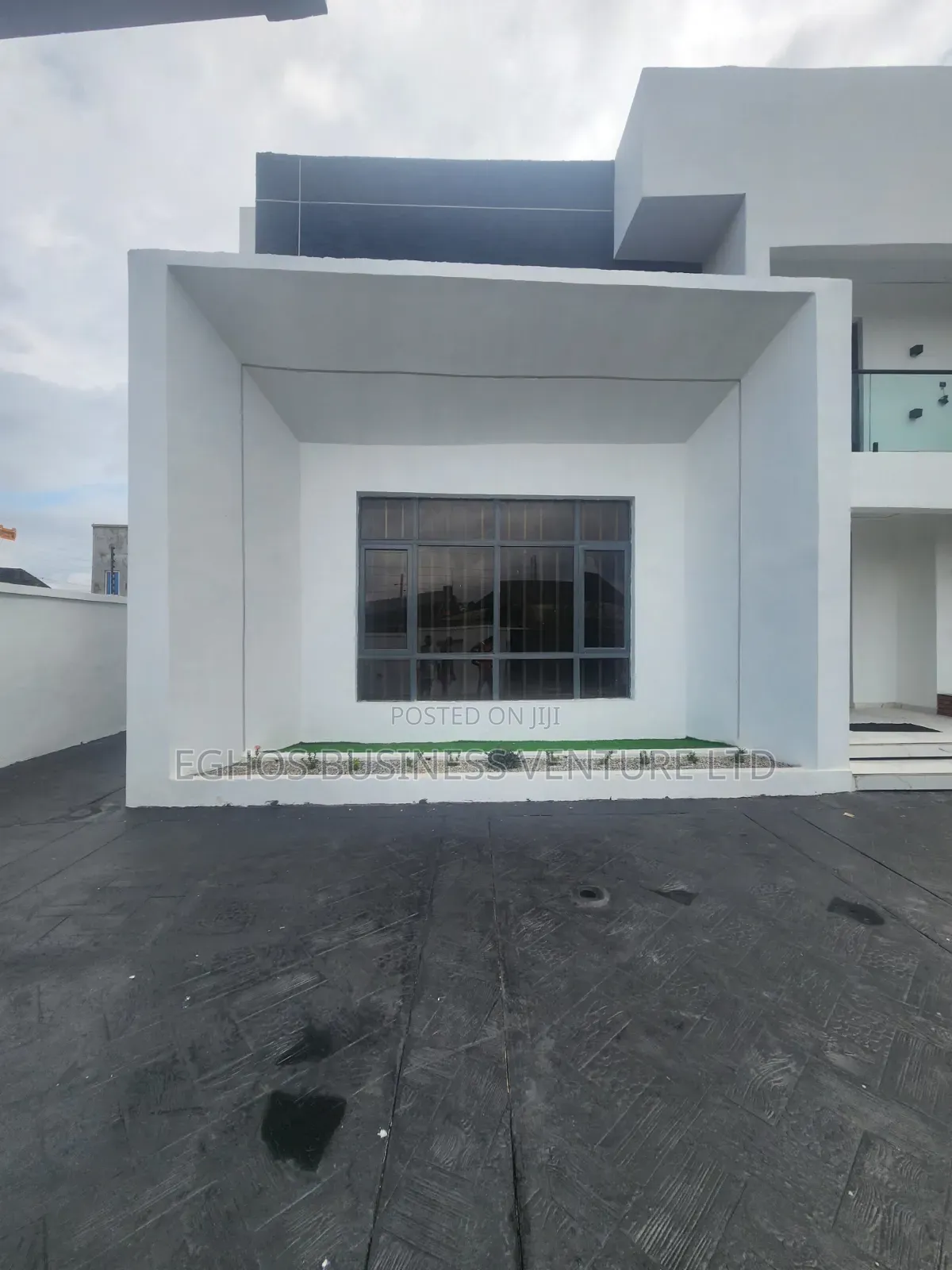 4bdrm Duplex in Akhionbare Gra Benin for sale