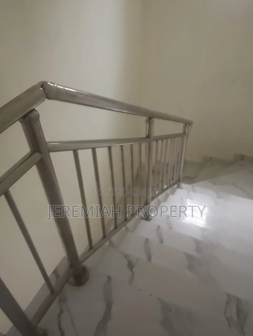 5bdrm Duplex in Omole Estate Phase I, Berger for sale