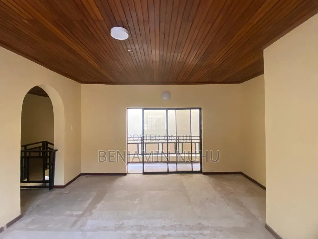 5bdrm Duplex in Lekki Phase 1 for rent