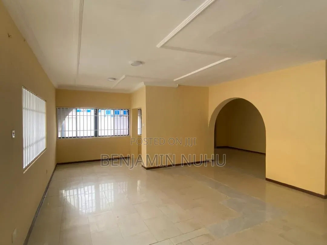 5bdrm Duplex in Lekki Phase 1 for rent