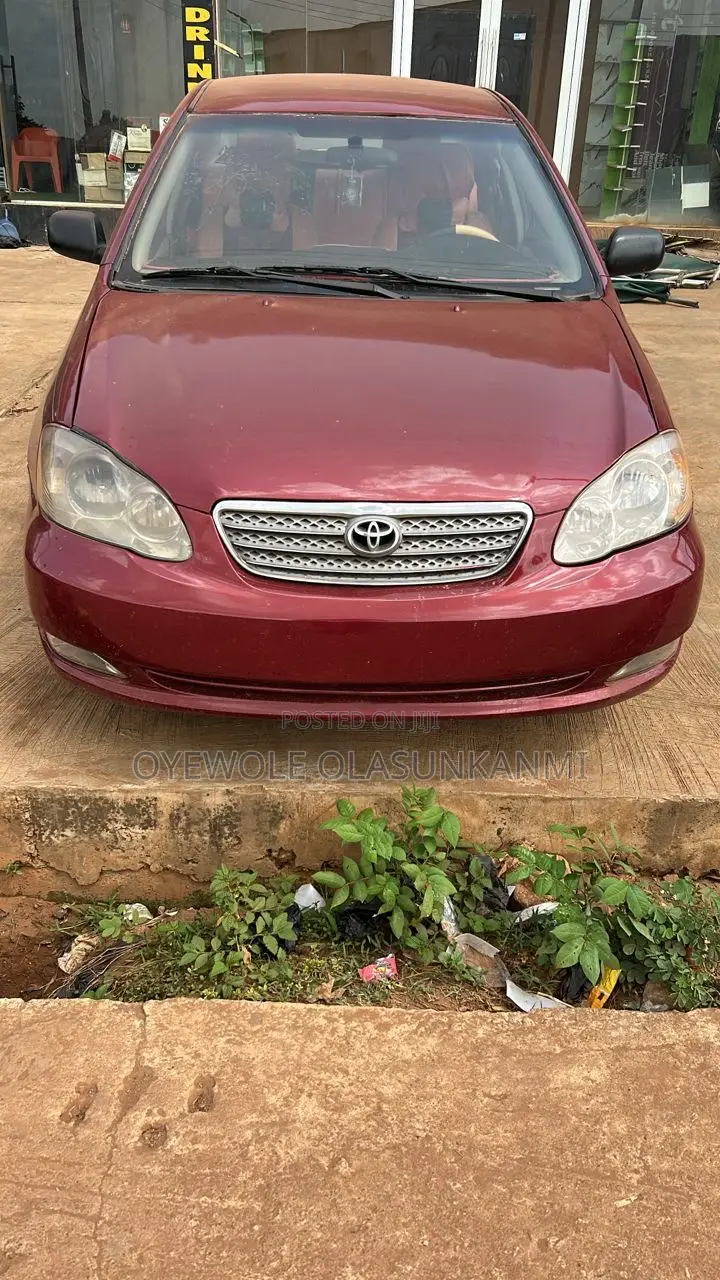 Toyota Corolla 2004 Red