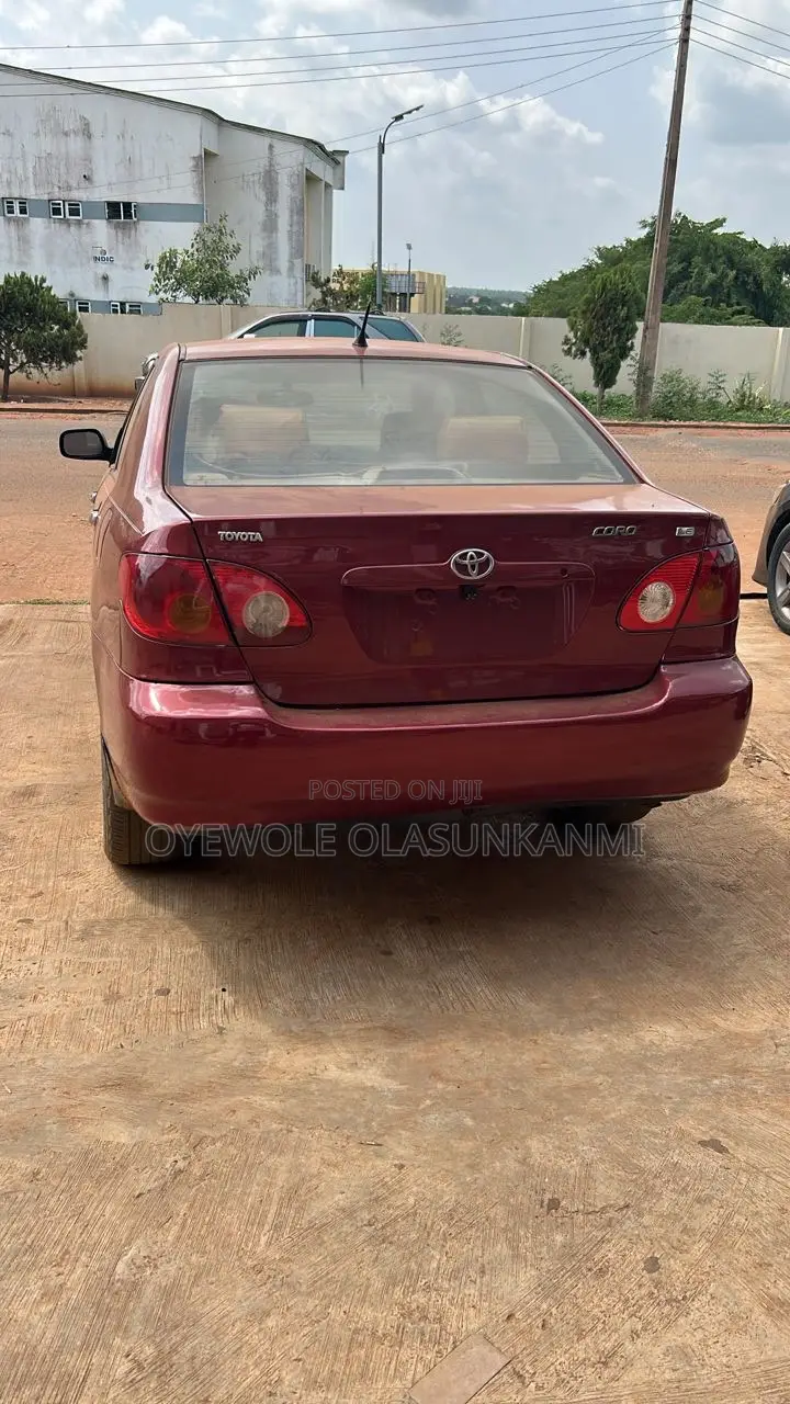 Toyota Corolla 2004 Red