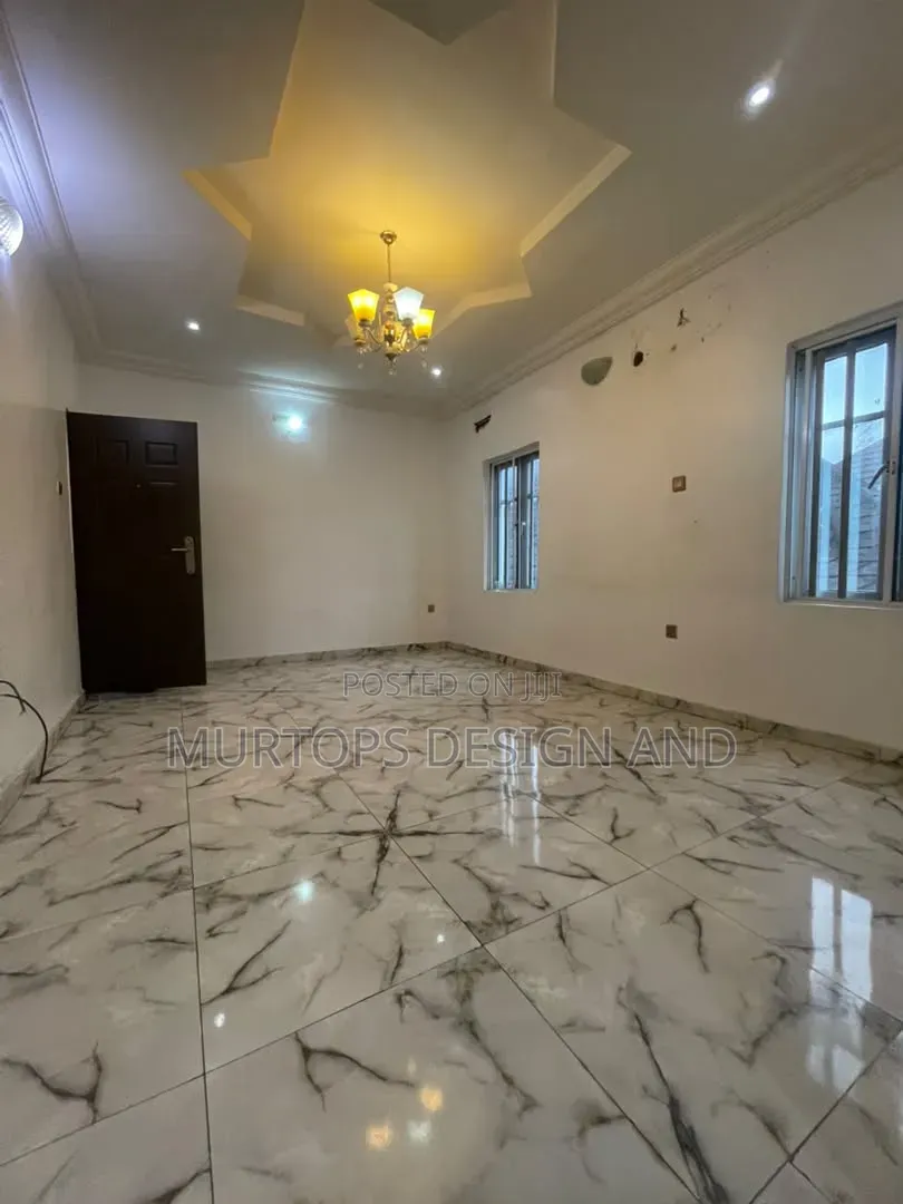 Mini Flat in Lekki Phase 1 for rent