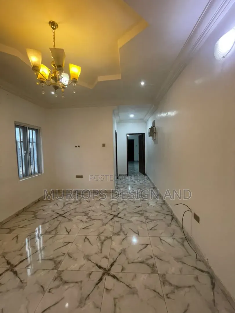 Mini Flat in Lekki Phase 1 for rent