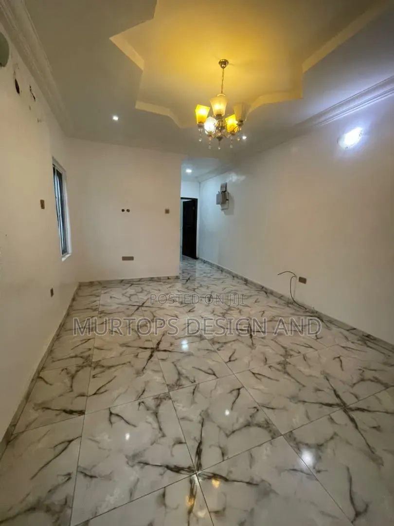 Mini Flat in Lekki Phase 1 for rent