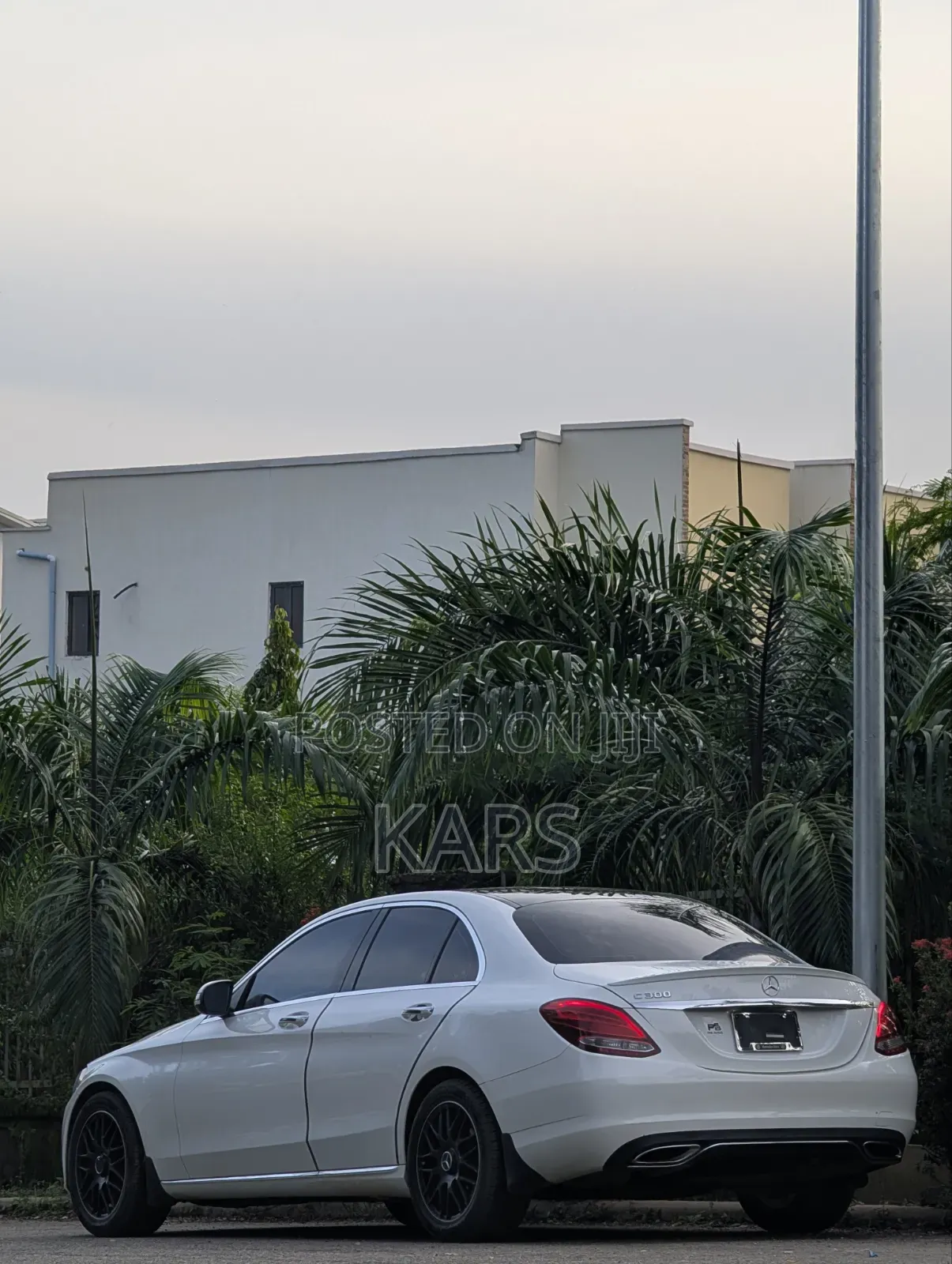 Mercedes-Benz C300 2017 White