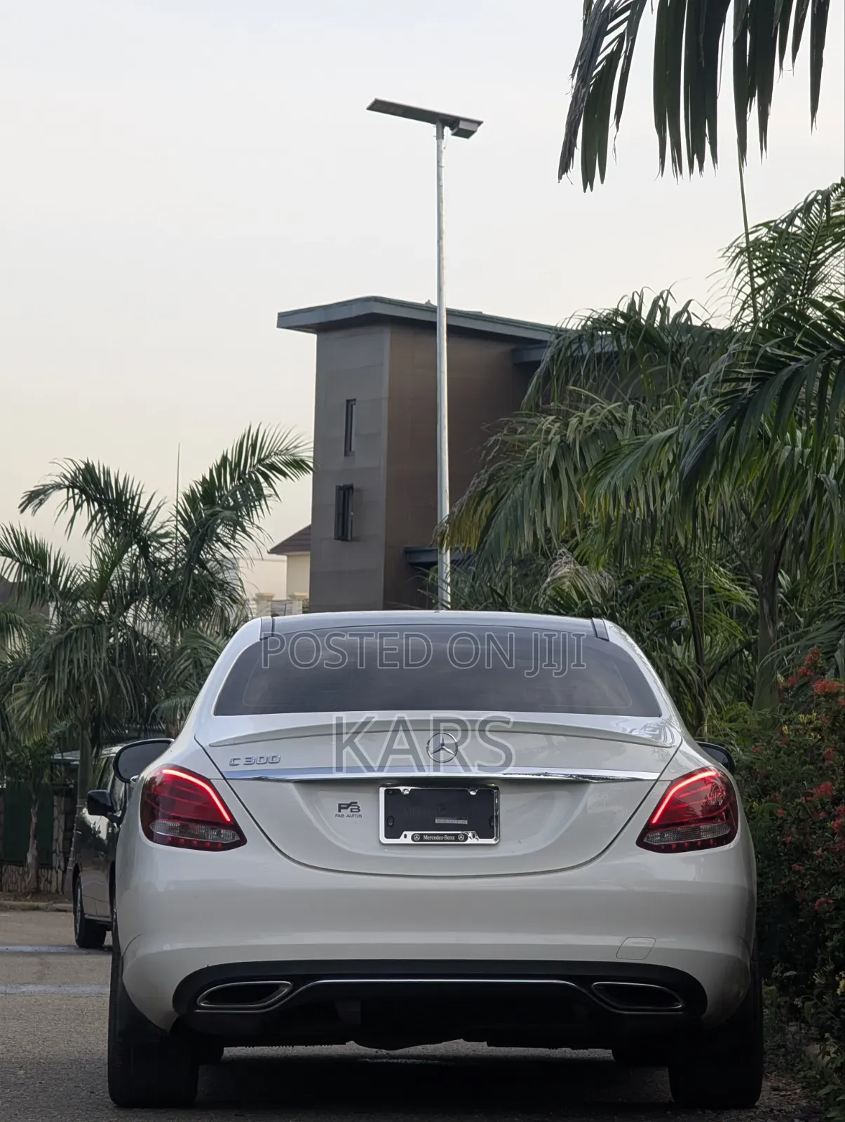 Mercedes-Benz C300 2017 White
