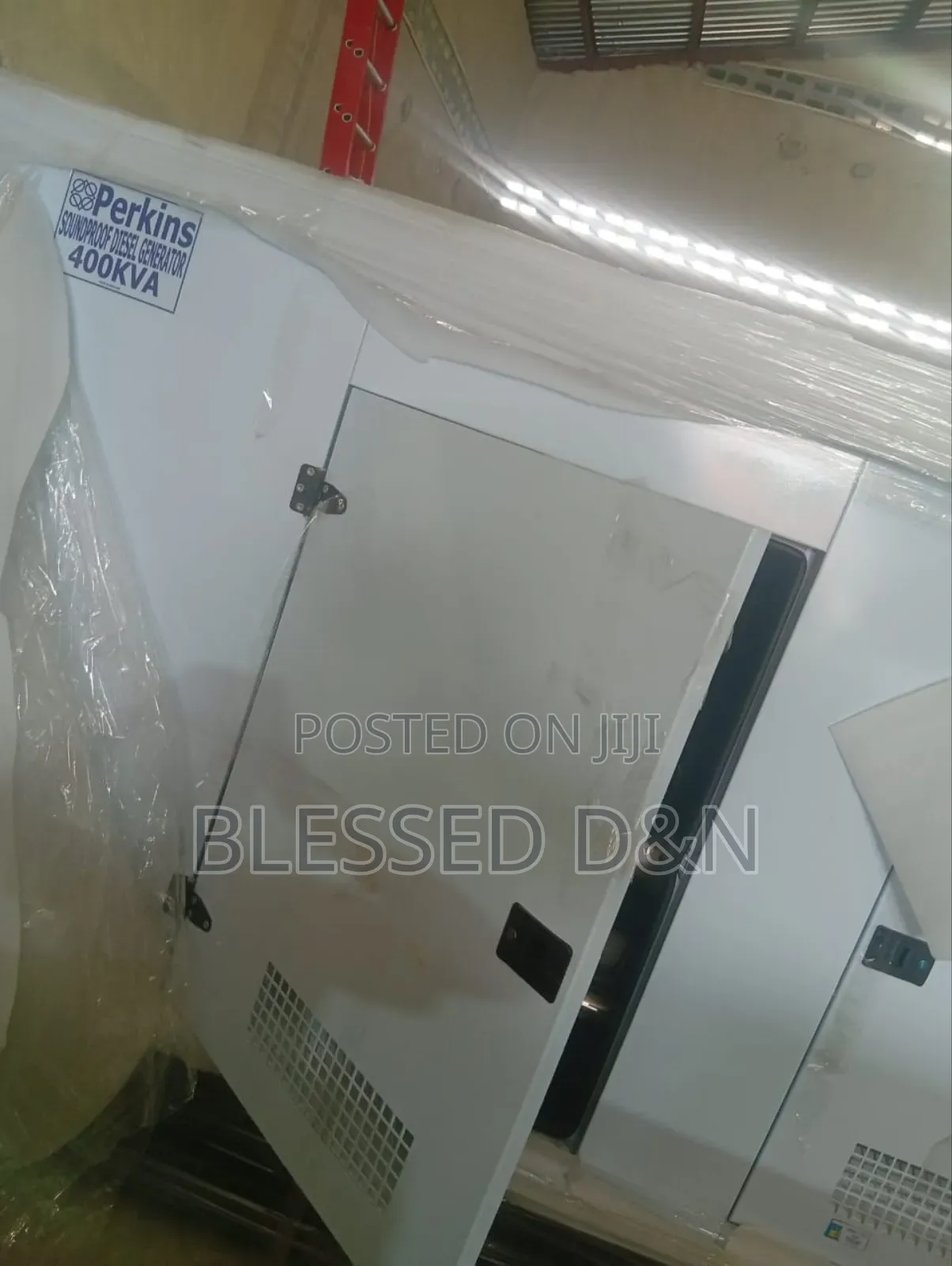 400kva PERKINS Soundproof Diesel Generator