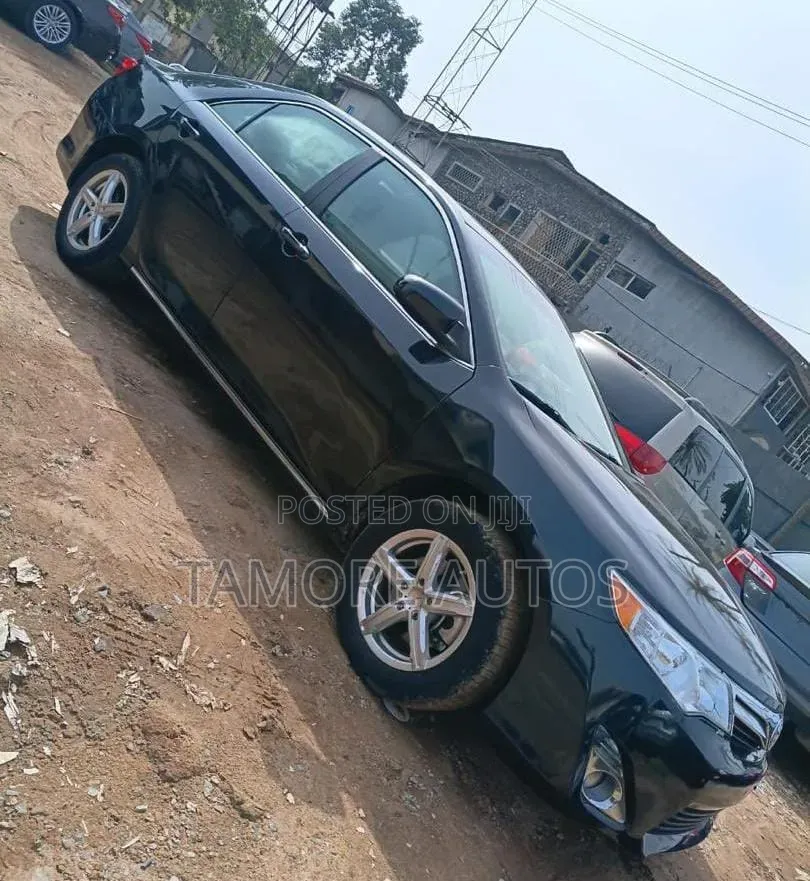 Toyota Camry XLE 4dr Sedan (2.5L 4cyl 6A) 2014 Blue