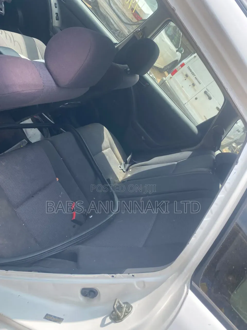 Pontiac Vibe 2007 White