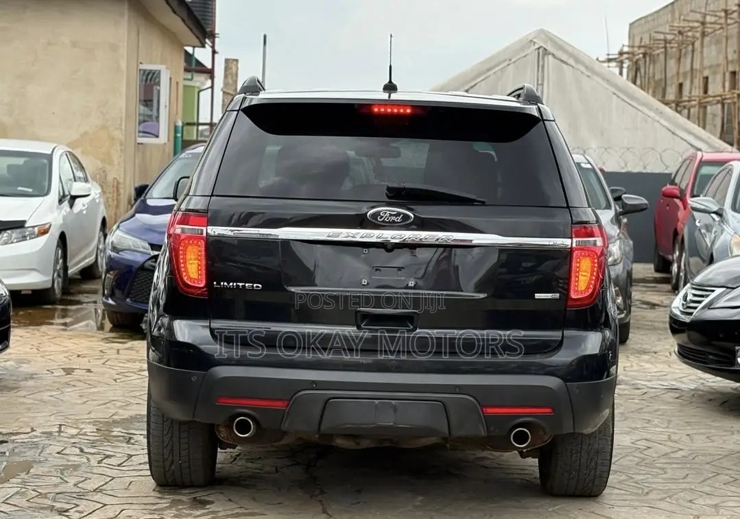 Ford Explorer Limited 4dr 4x4 (3.5L 6cyl 6A) 2012 Black