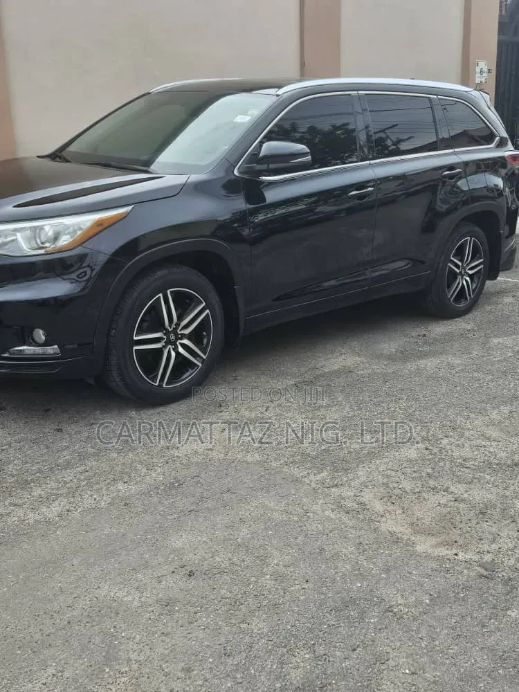 Toyota Highlander 2015 Black