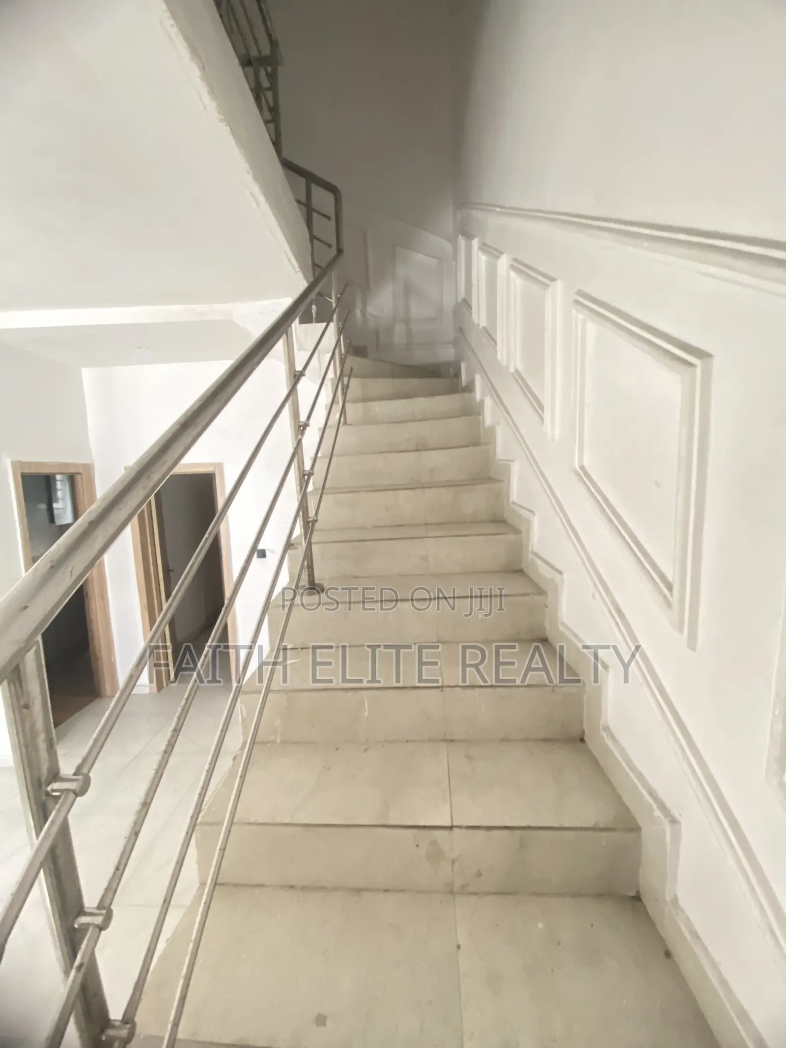 4bdrm Duplex in Orchid Road, Lekki Expressway for sale
