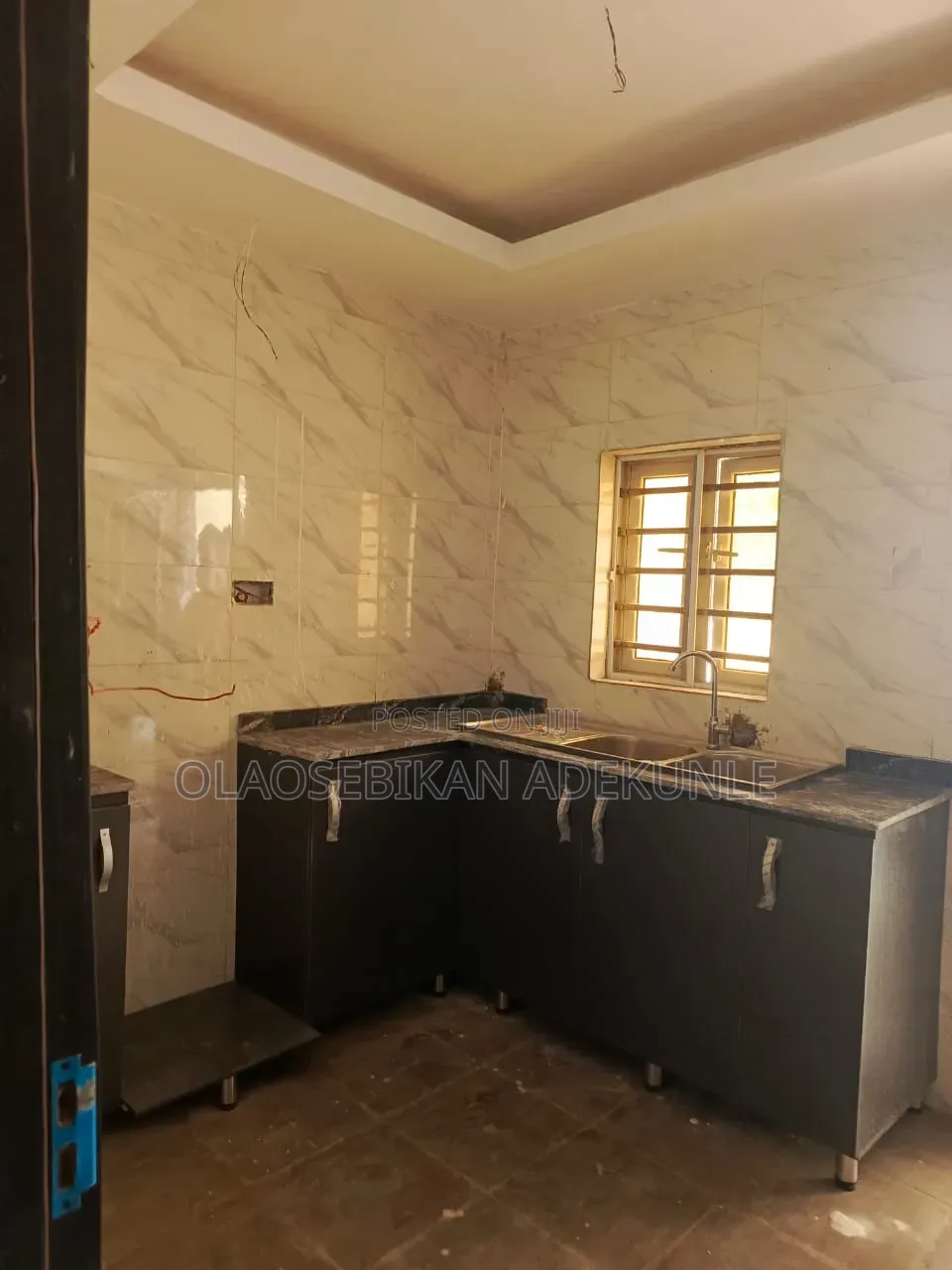 2bdrm Block of Flats in Elebu Estate, Akala Express for rent