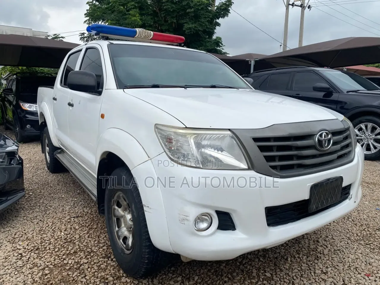 Toyota Hilux SR5 4x4 2014 White