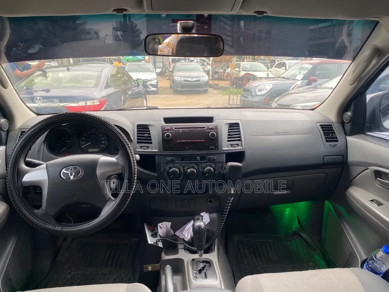 Toyota Hilux SR5 4x4 2014 White