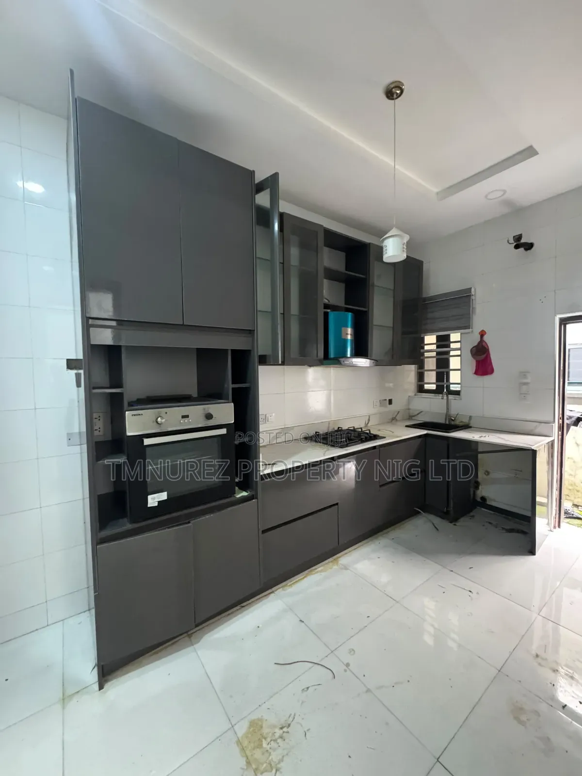 3bdrm Duplex in Chevron for rent