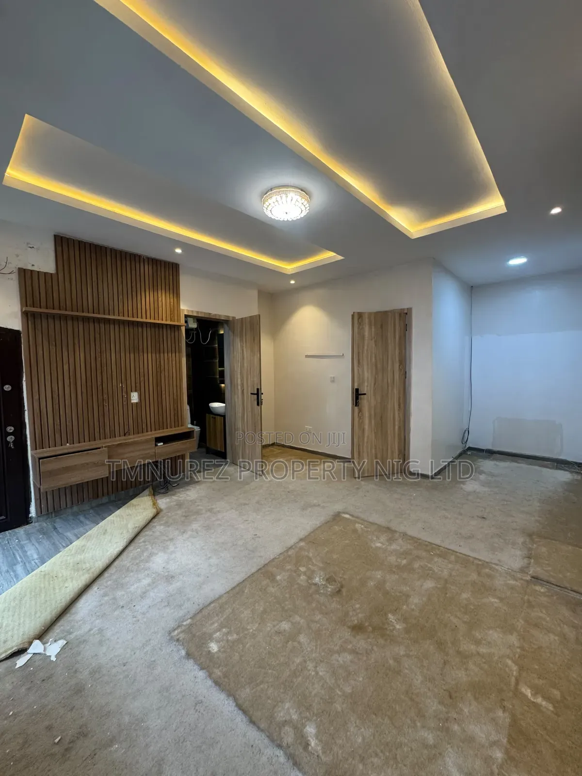 3bdrm Duplex in Chevron for rent