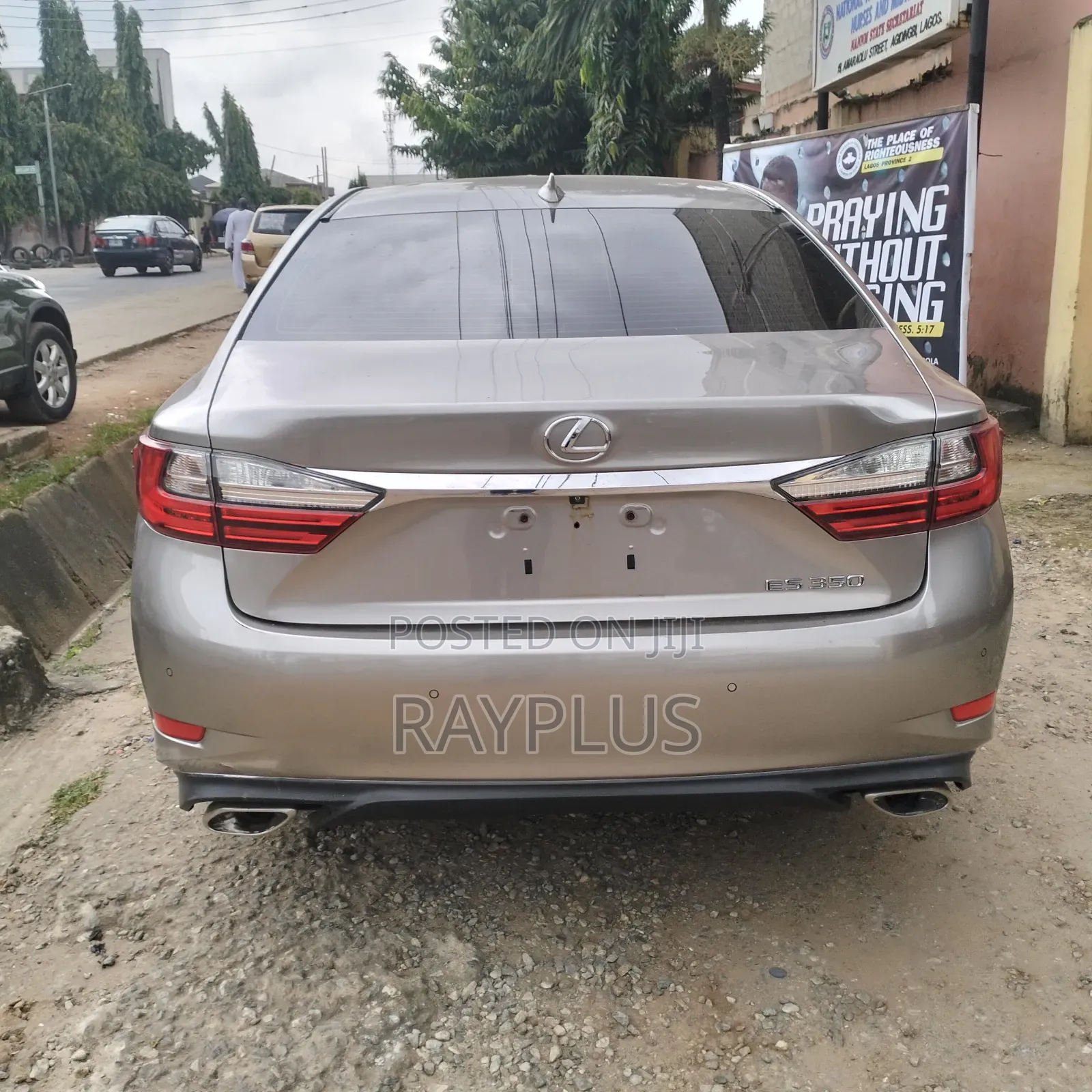 Lexus ES 2017 Gold