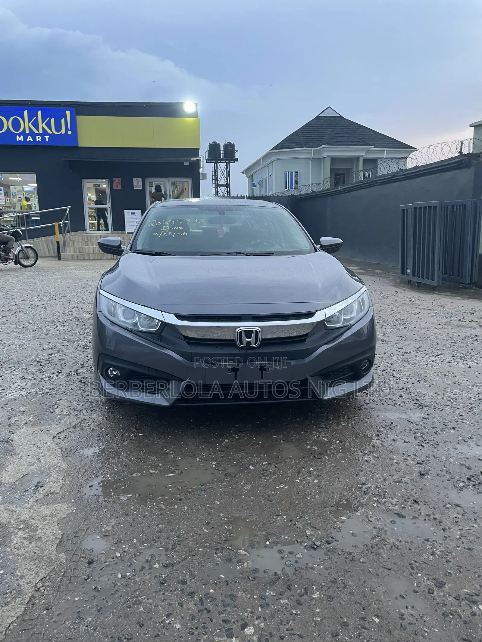 Honda Civic EX 4dr Sedan (2.0L 4cyl) 2017 Gray