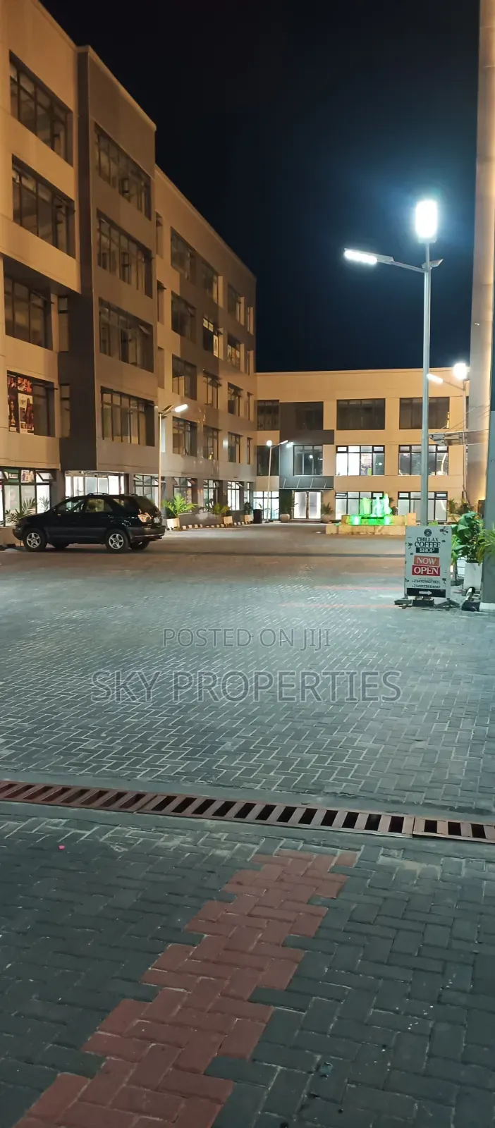 40 Square Shop for Rent