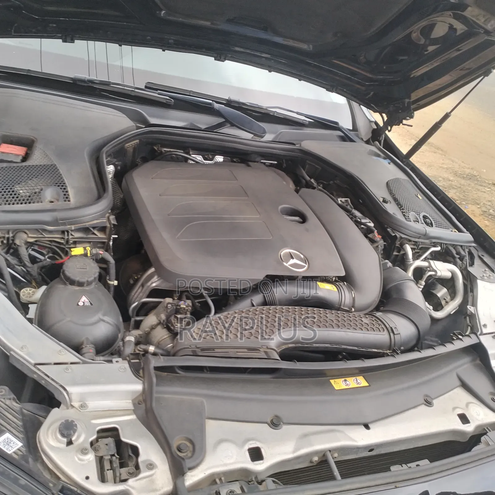 Mercedes-Benz E350 2022 Black
