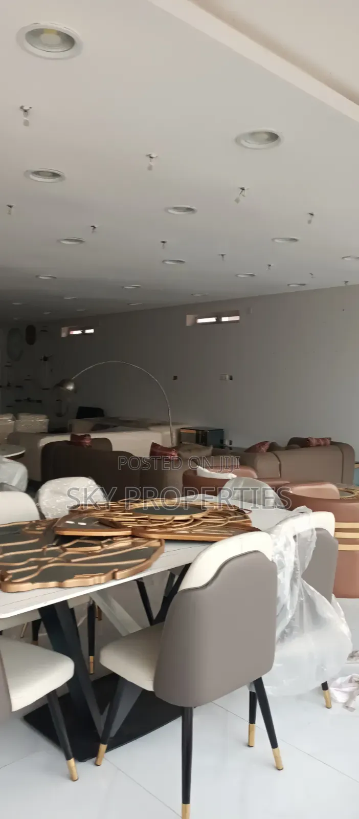 150 SQMS Shop Space for Rent Location Sangotedo