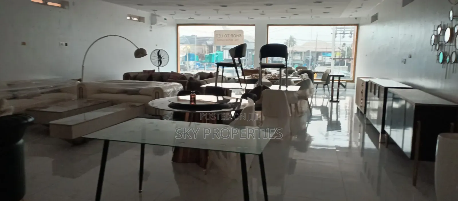 150 SQMS Shop Space for Rent Location Sangotedo